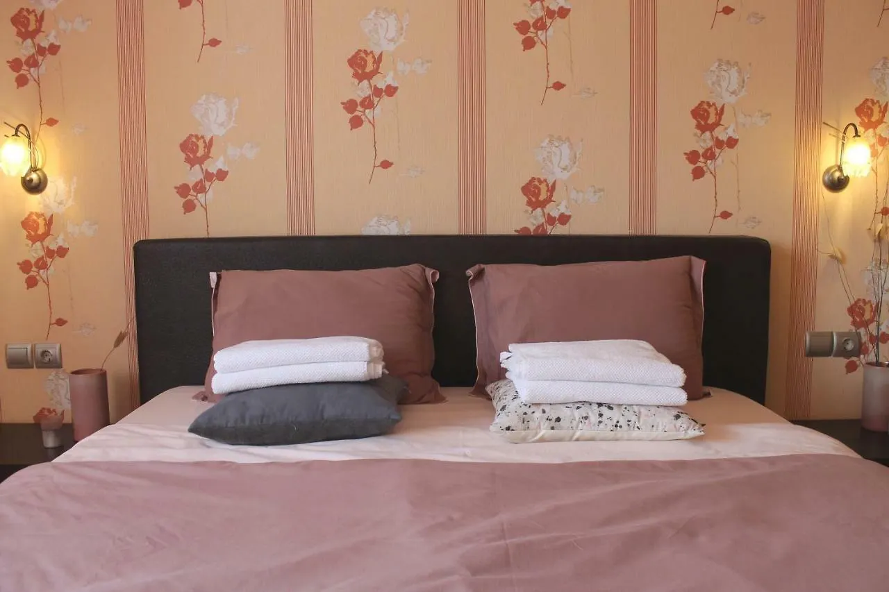 Charming And Artistic Matryoshka Place In Downtown Hotel Sofia Appartement